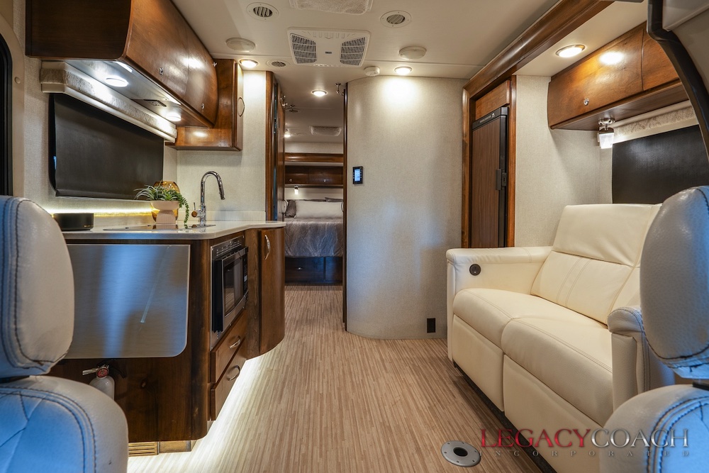 2018 Tiffin Wayfarer For Sale