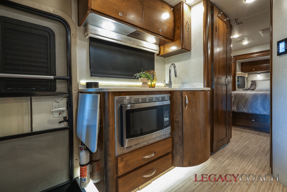 2018 Tiffin Wayfarer For Sale