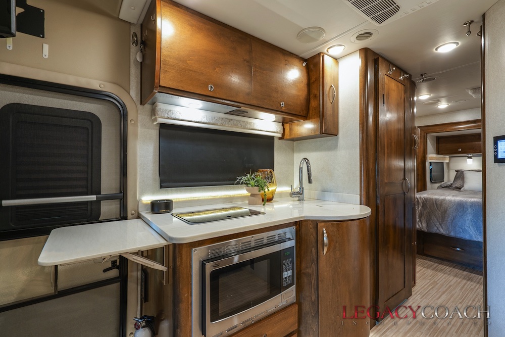 2018 Tiffin Wayfarer For Sale