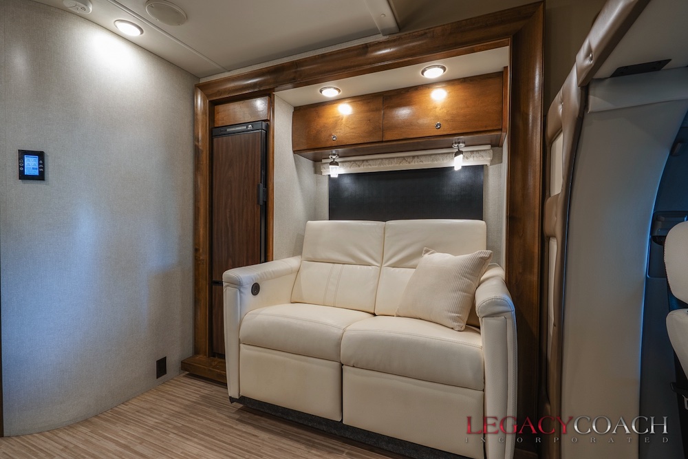 2018 Tiffin Wayfarer For Sale