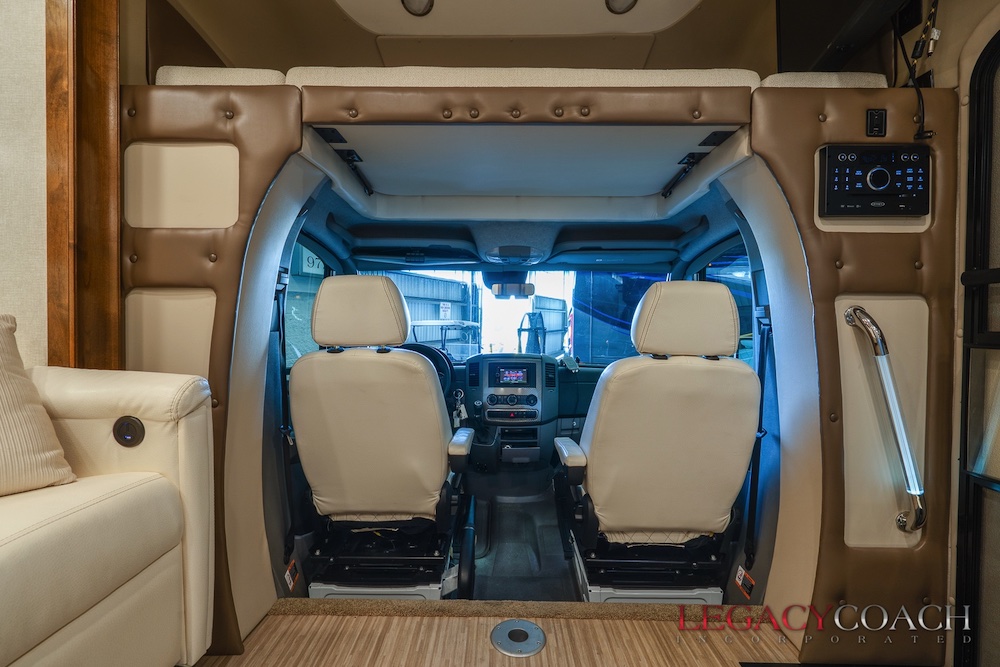2018 Tiffin Wayfarer For Sale