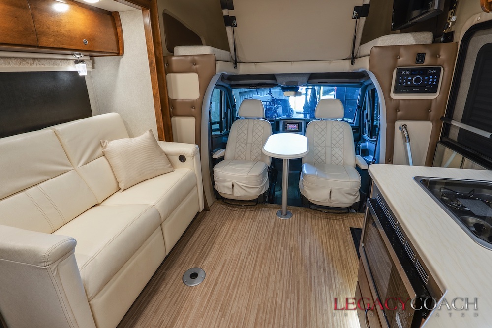 2018 Tiffin Wayfarer For Sale