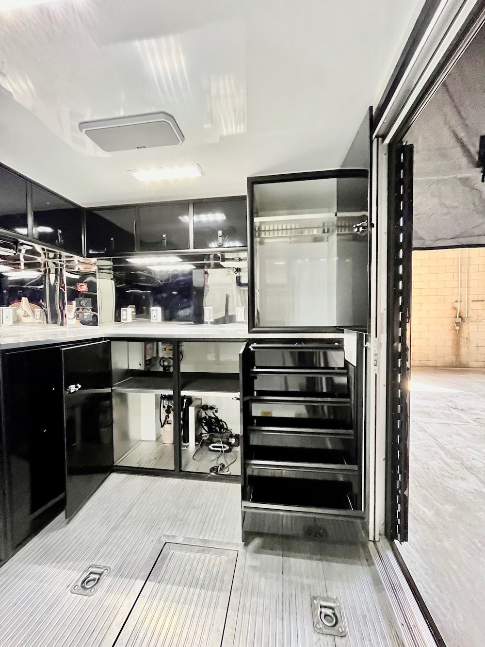 2019 Prevost TrailerFor Sale