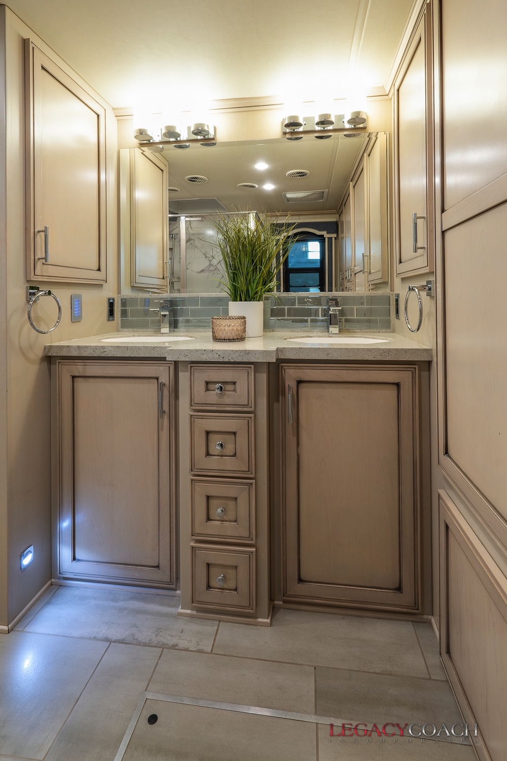 2020 Newmar Ventanna For Sale