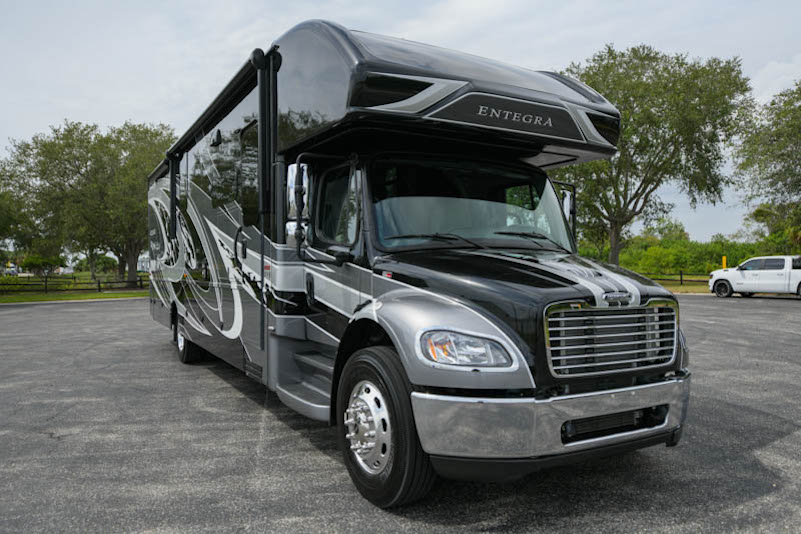 2021 Entegra Accolade  For Sale
