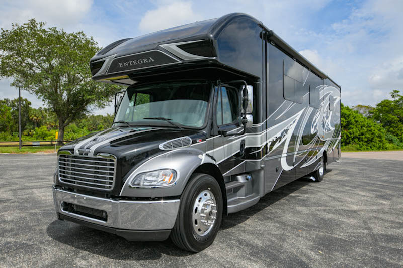 2021 Entegra Accolade  For Sale
