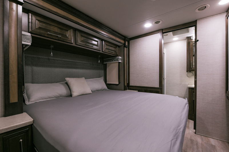 2021 Entegra Accolade  For Sale