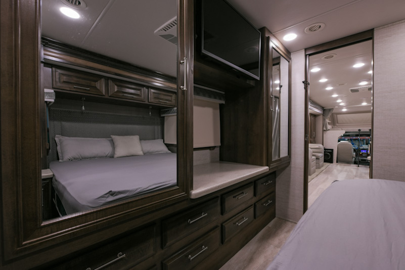 2021 Entegra Accolade  For Sale
