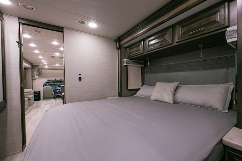 2021 Entegra Accolade  For Sale