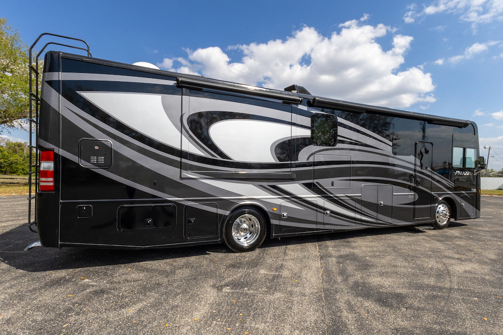 2021 Thor Palazzo For Sale