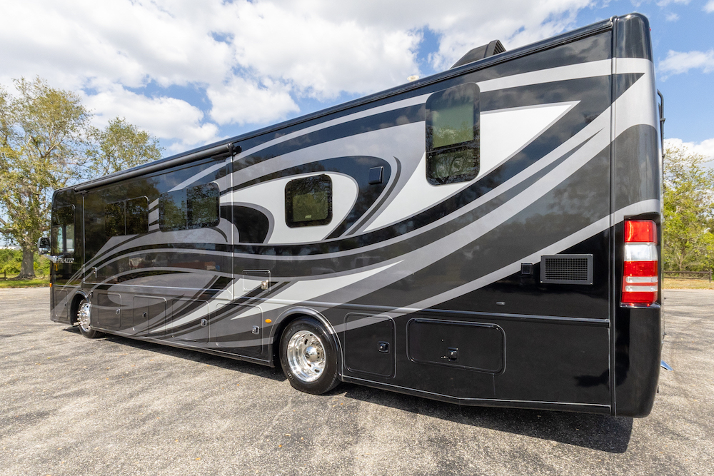 2021 Thor Palazzo For Sale