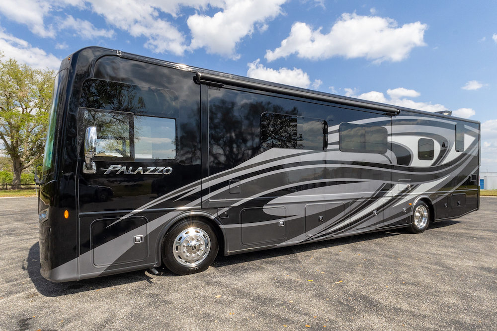 2021 Thor Palazzo For Sale