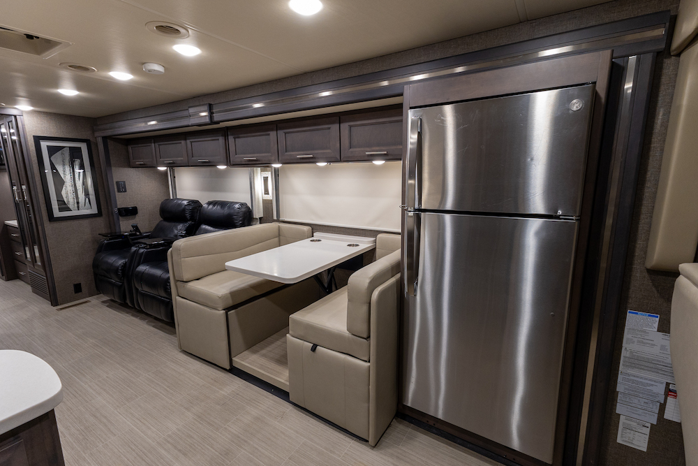 2021 Thor Palazzo For Sale