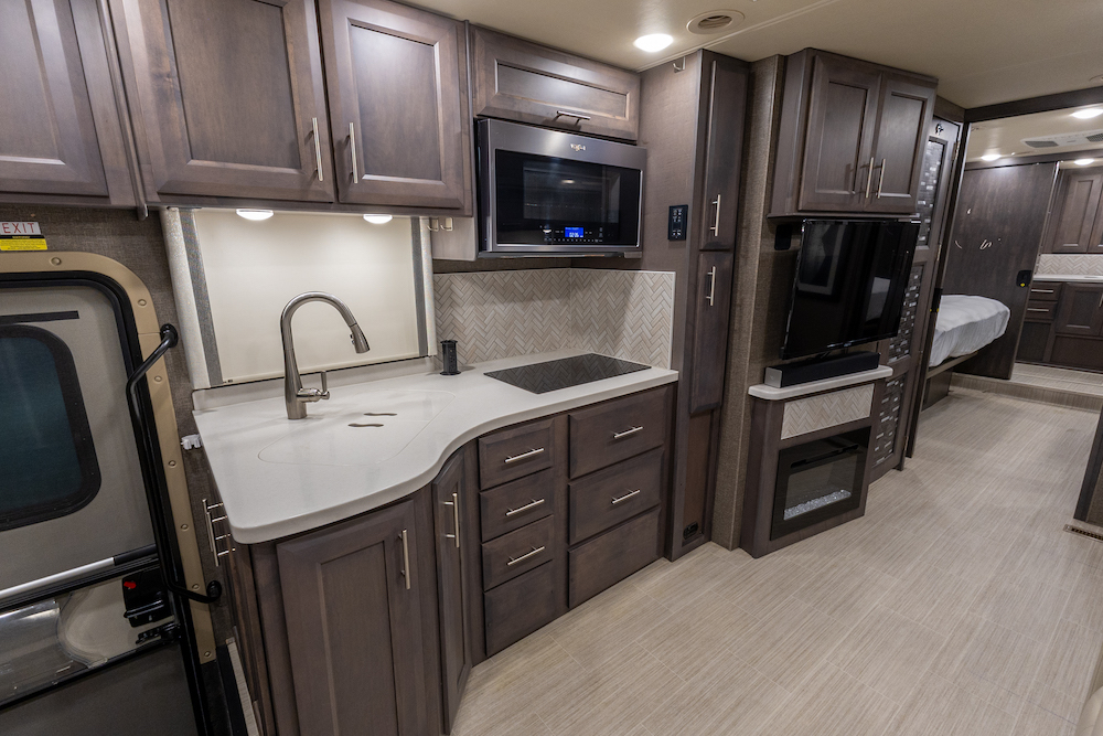 2021 Thor Palazzo For Sale