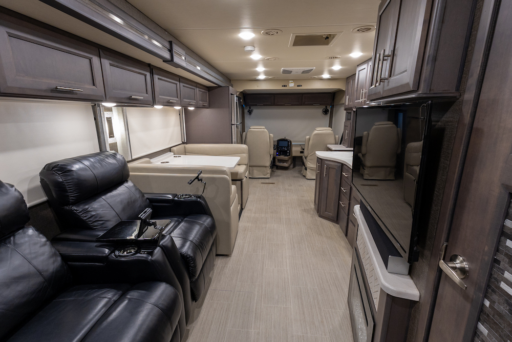 2021 Thor Palazzo For Sale
