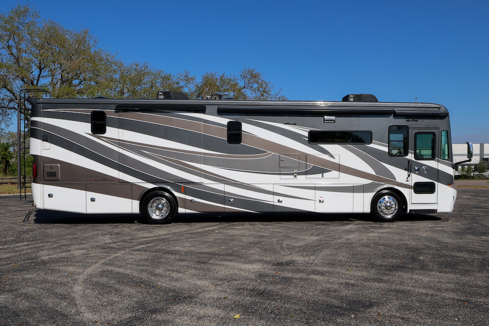 2021 Tiffin Allegro For Sale
