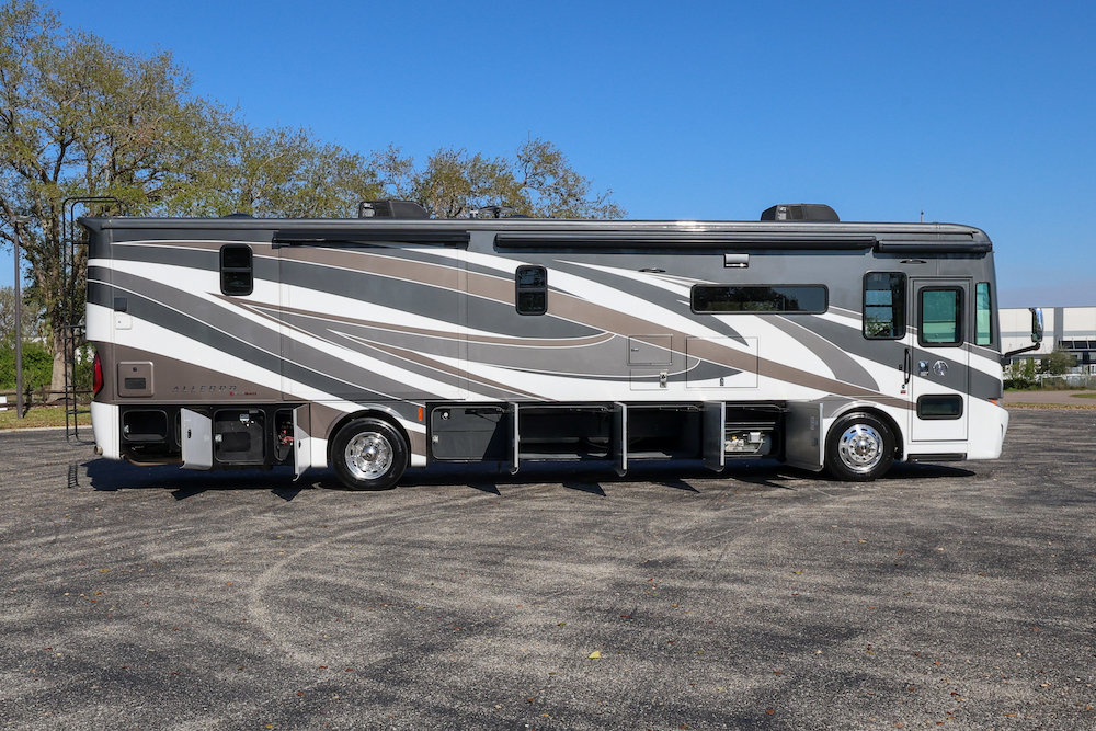 2021 Tiffin Allegro For Sale