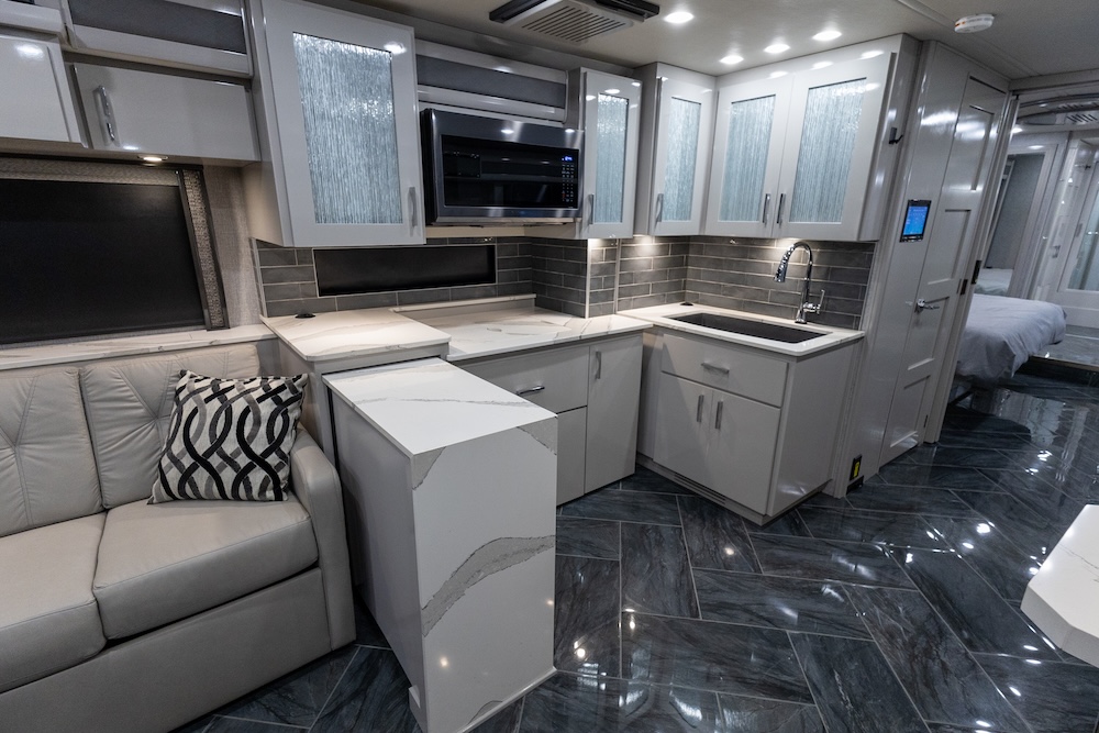 2022 American Coach For Sale