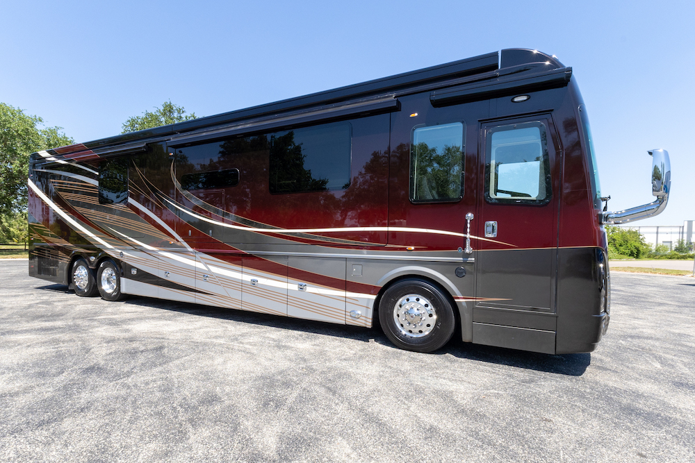 2022 Prevost Foretravel For Sale