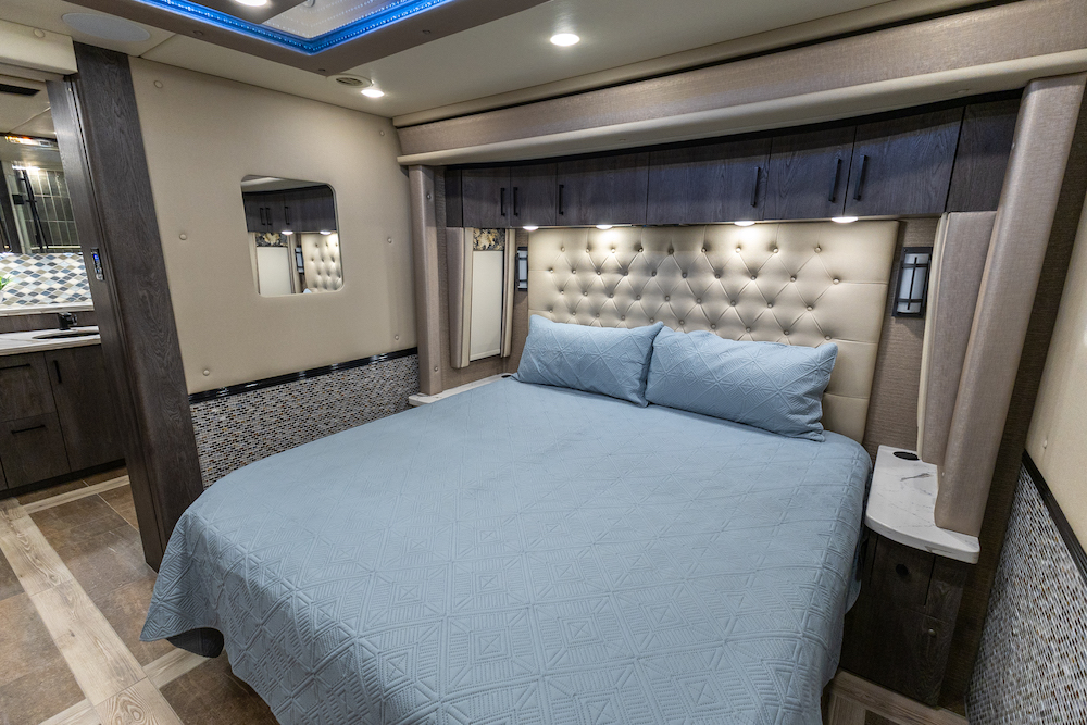 2022 Prevost Foretravel For Sale