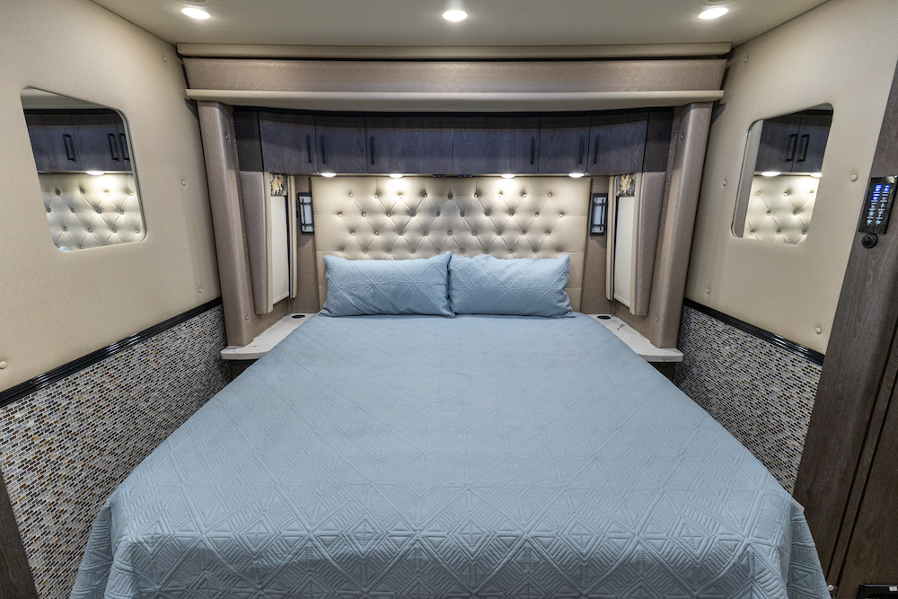 2022 Prevost Foretravel For Sale
