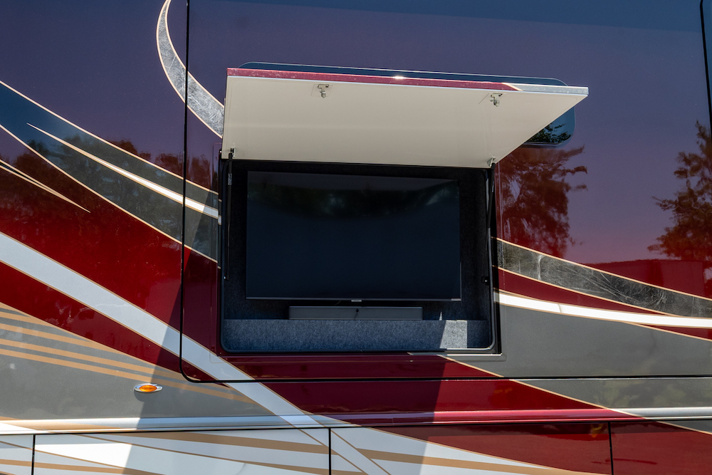 2022 Prevost Foretravel For Sale