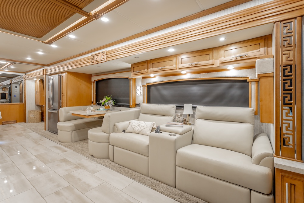 2022 Newmar Ventana  For Sale
