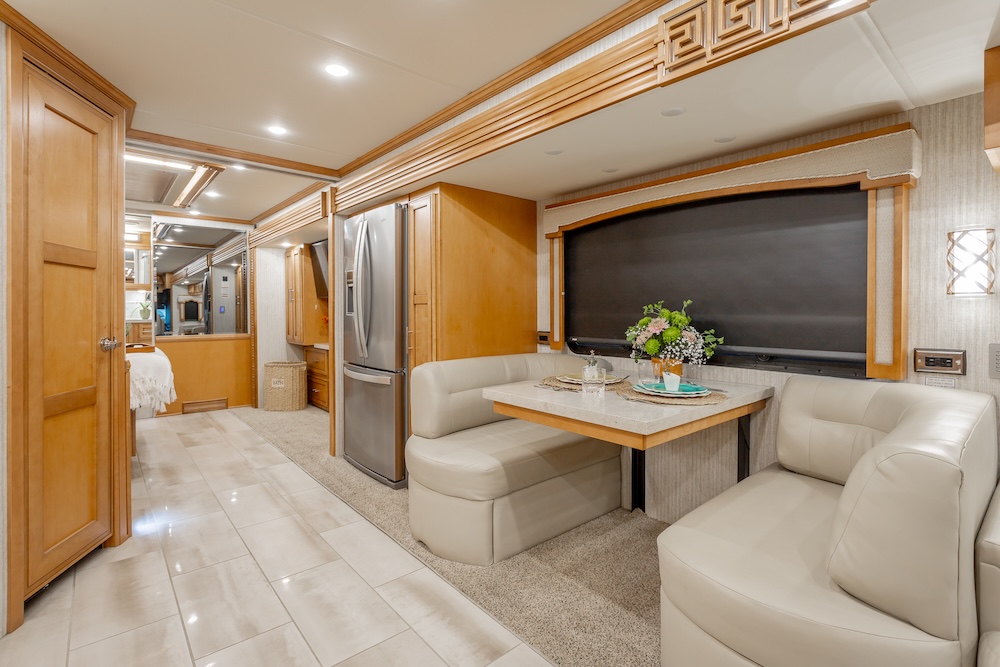 2022 Newmar Ventana  For Sale