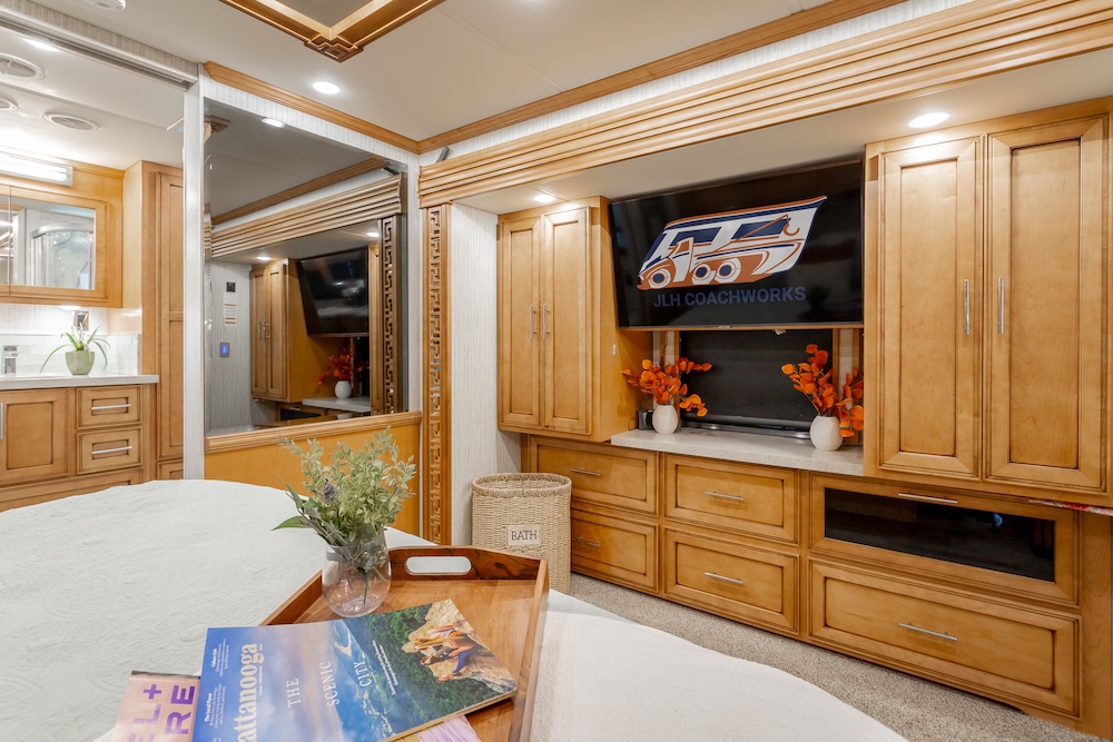 2022 Newmar Ventana  For Sale