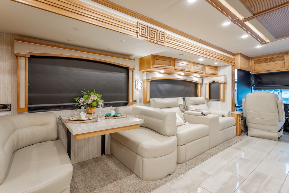 2022 Newmar Ventana  For Sale