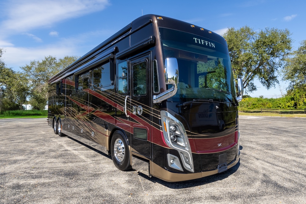 2022 Tiffin Zephyr For Sale
