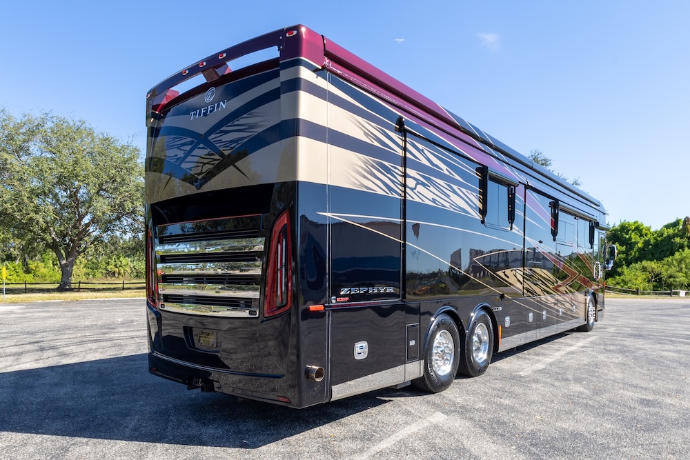 2022 Tiffin Zephyr For Sale