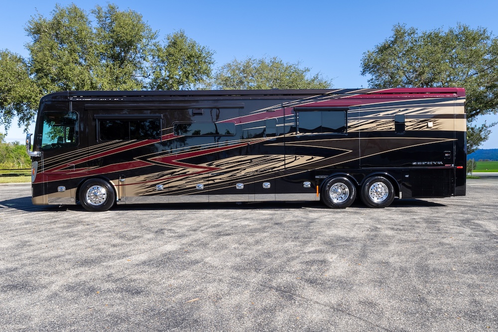 2022 Tiffin Zephyr For Sale