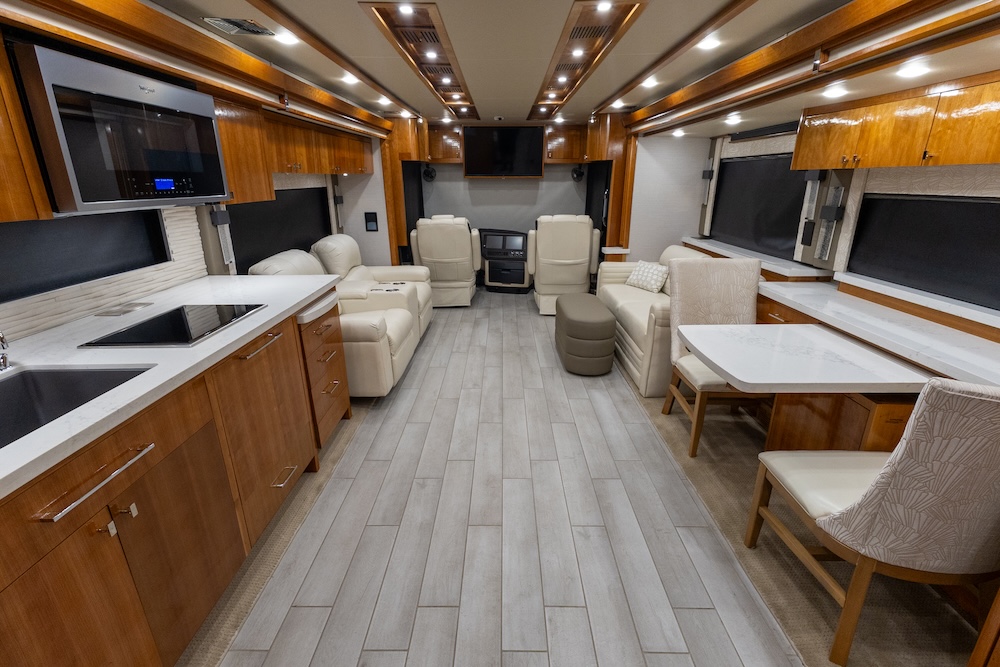 2022 Tiffin Zephyr For Sale