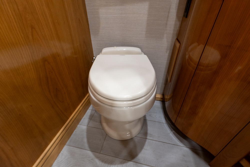 2022 Tiffin Zephyr For Sale