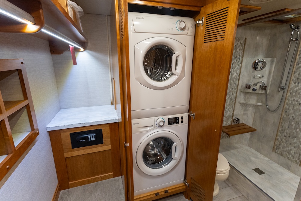 2022 Tiffin Zephyr For Sale