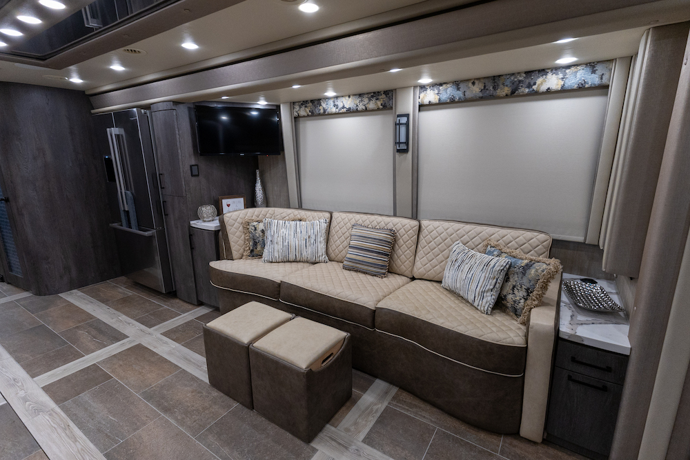 2023 Foretravel For Sale