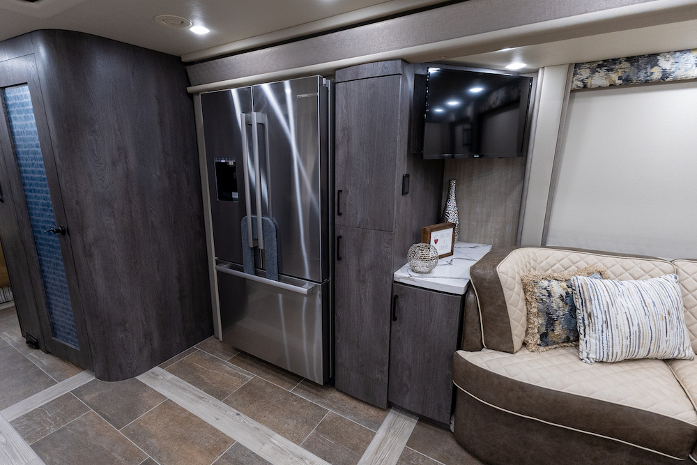 2023 Foretravel For Sale