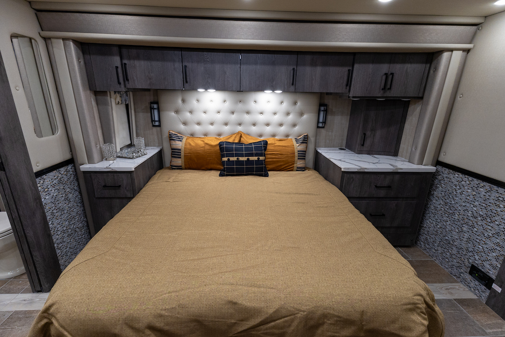 2023 Foretravel For Sale