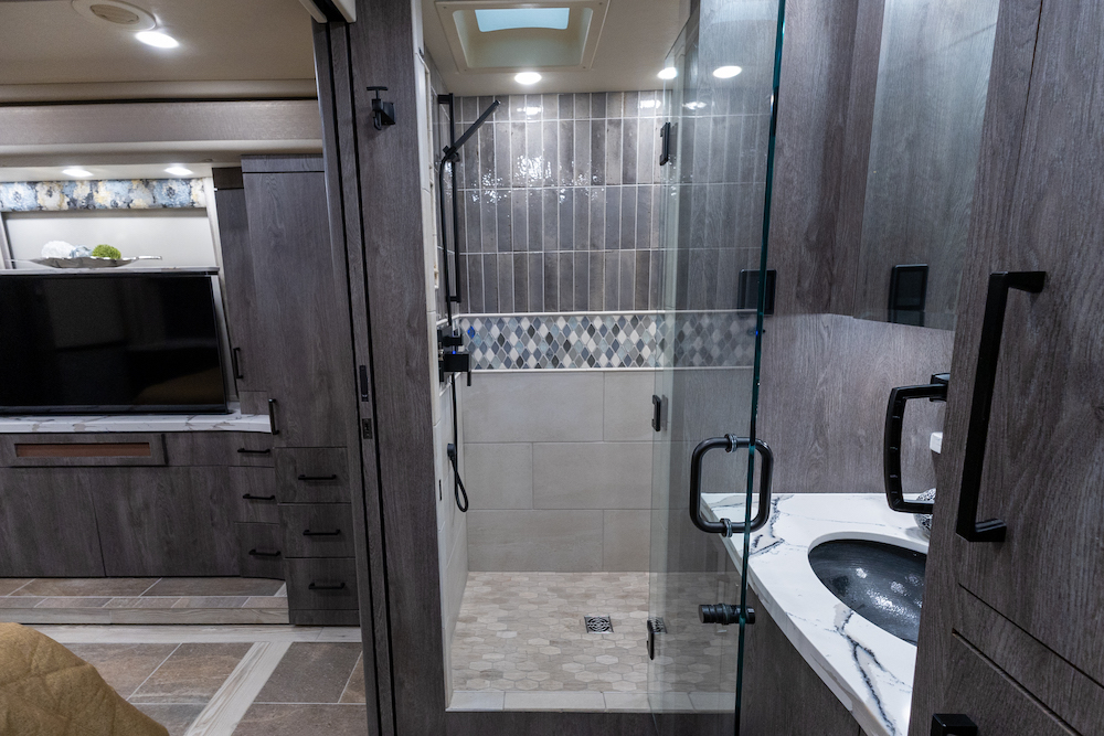 2023 Foretravel For Sale