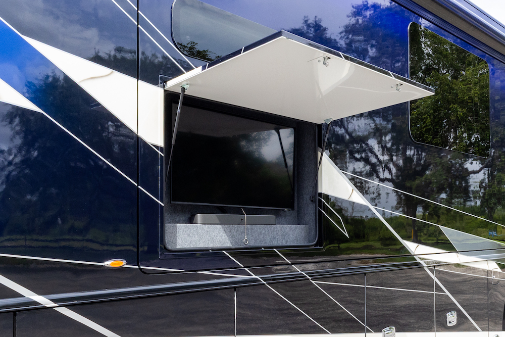 2023 Foretravel For Sale