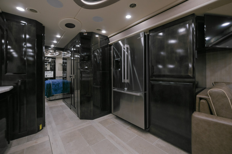 2023 Foretravel Realm For Sale