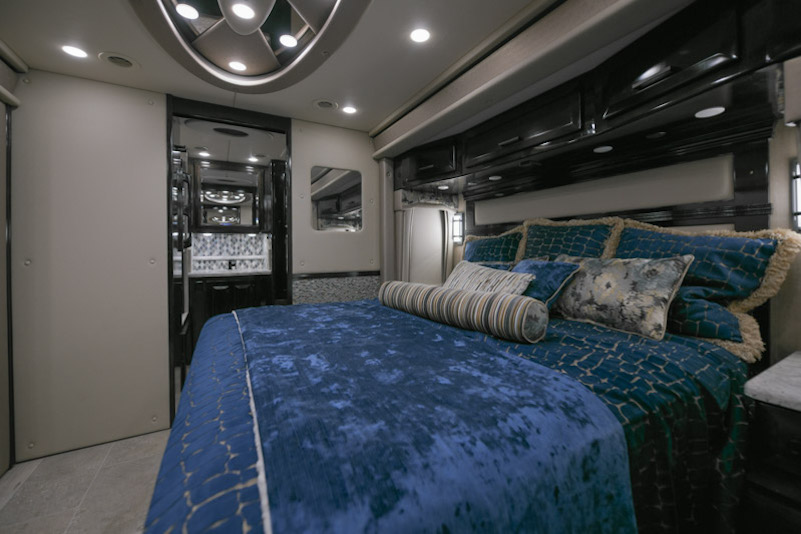 2023 Foretravel Realm For Sale