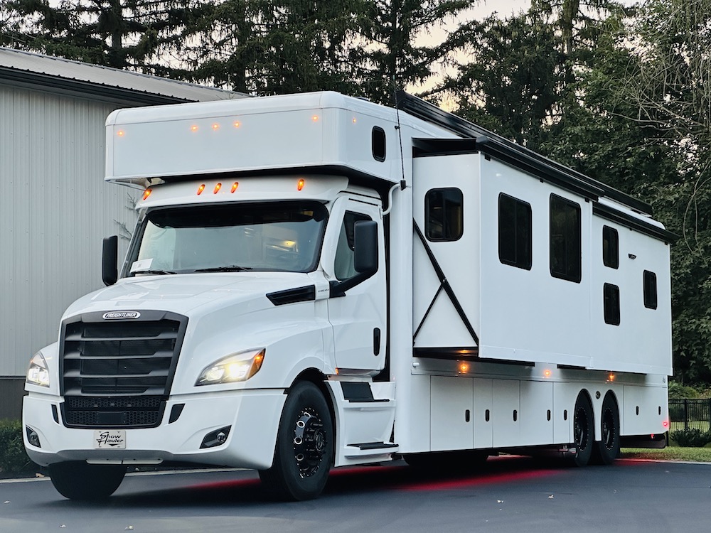 2023 Show Hauler For Sale