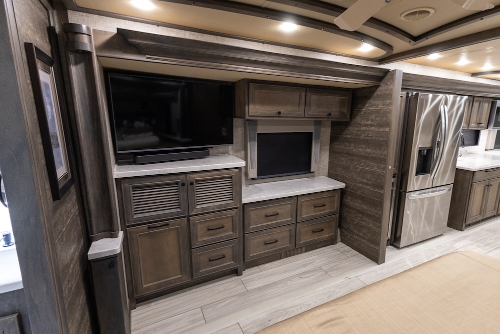 2023 Tiffin AllegroFor Sale