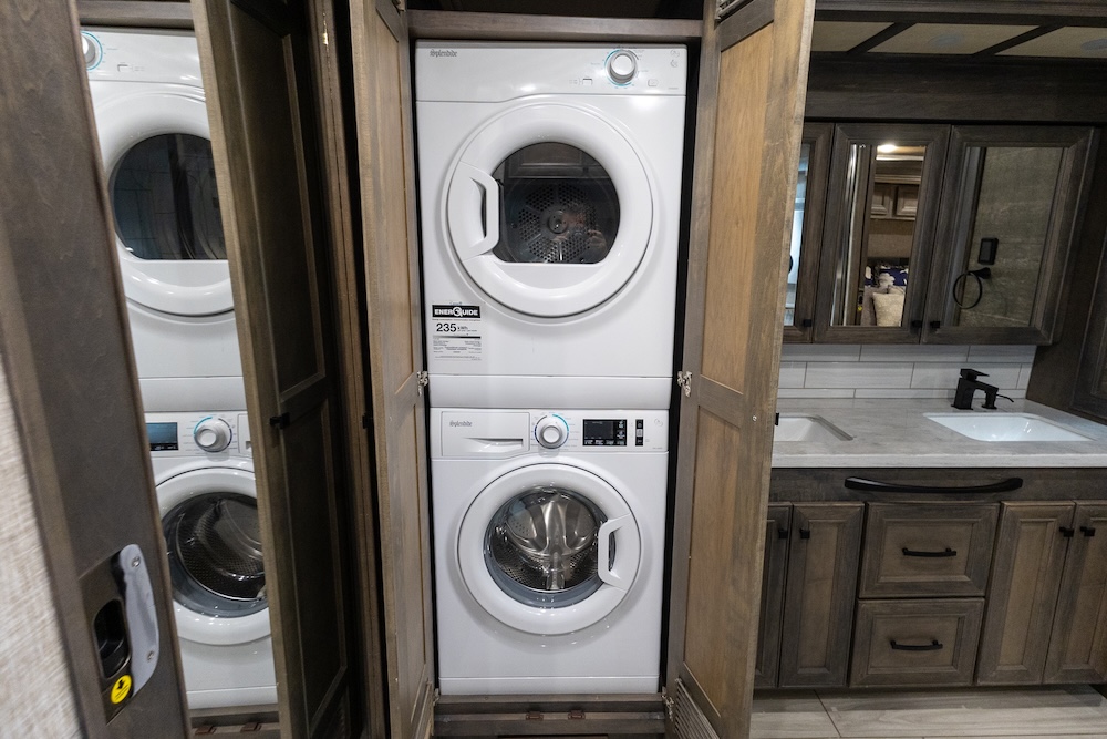 2023 Tiffin AllegroFor Sale