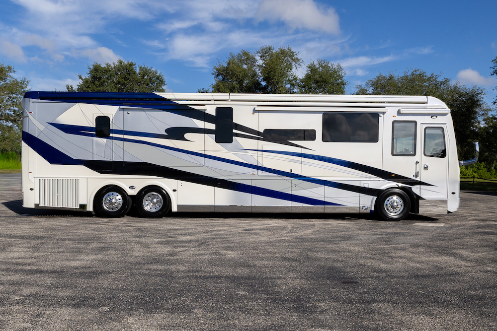 2025  Foretravel For Sale