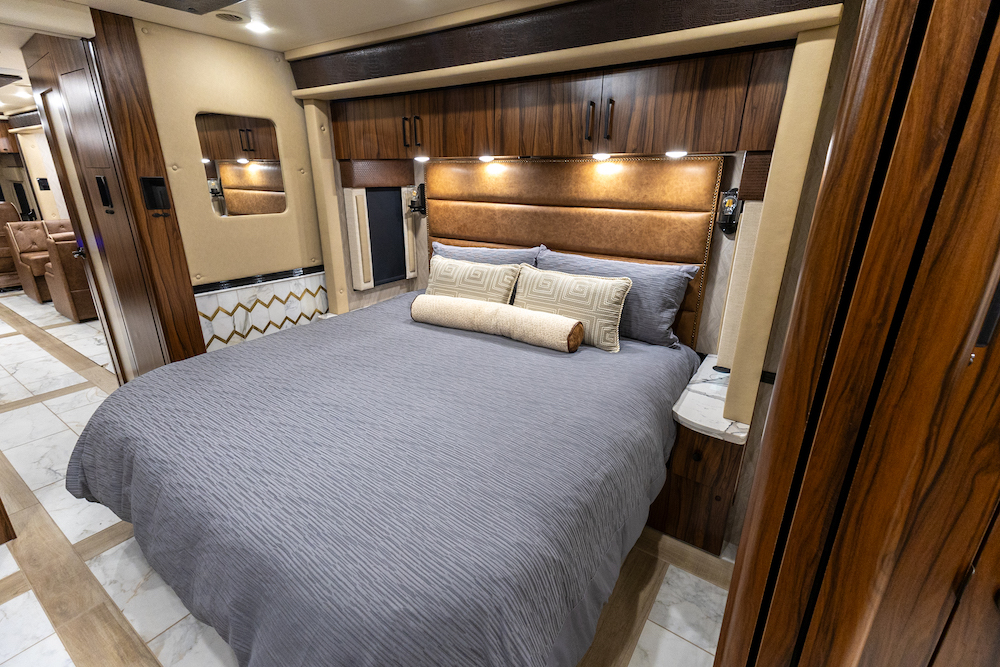 2025  Foretravel For Sale