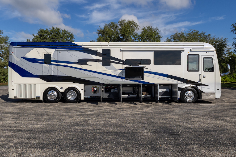 2025  Foretravel For Sale