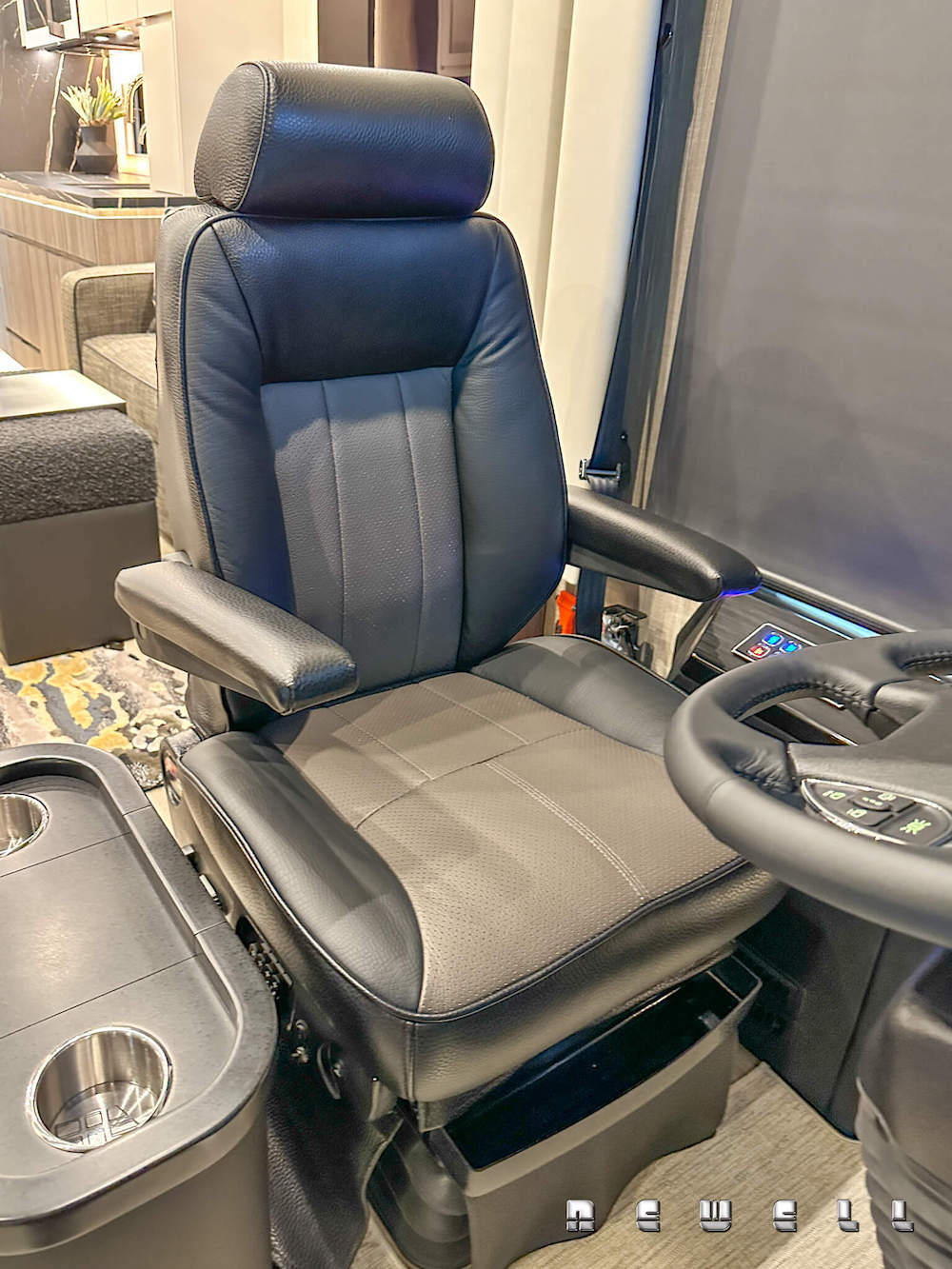 2025 Prevost Newell For Sale